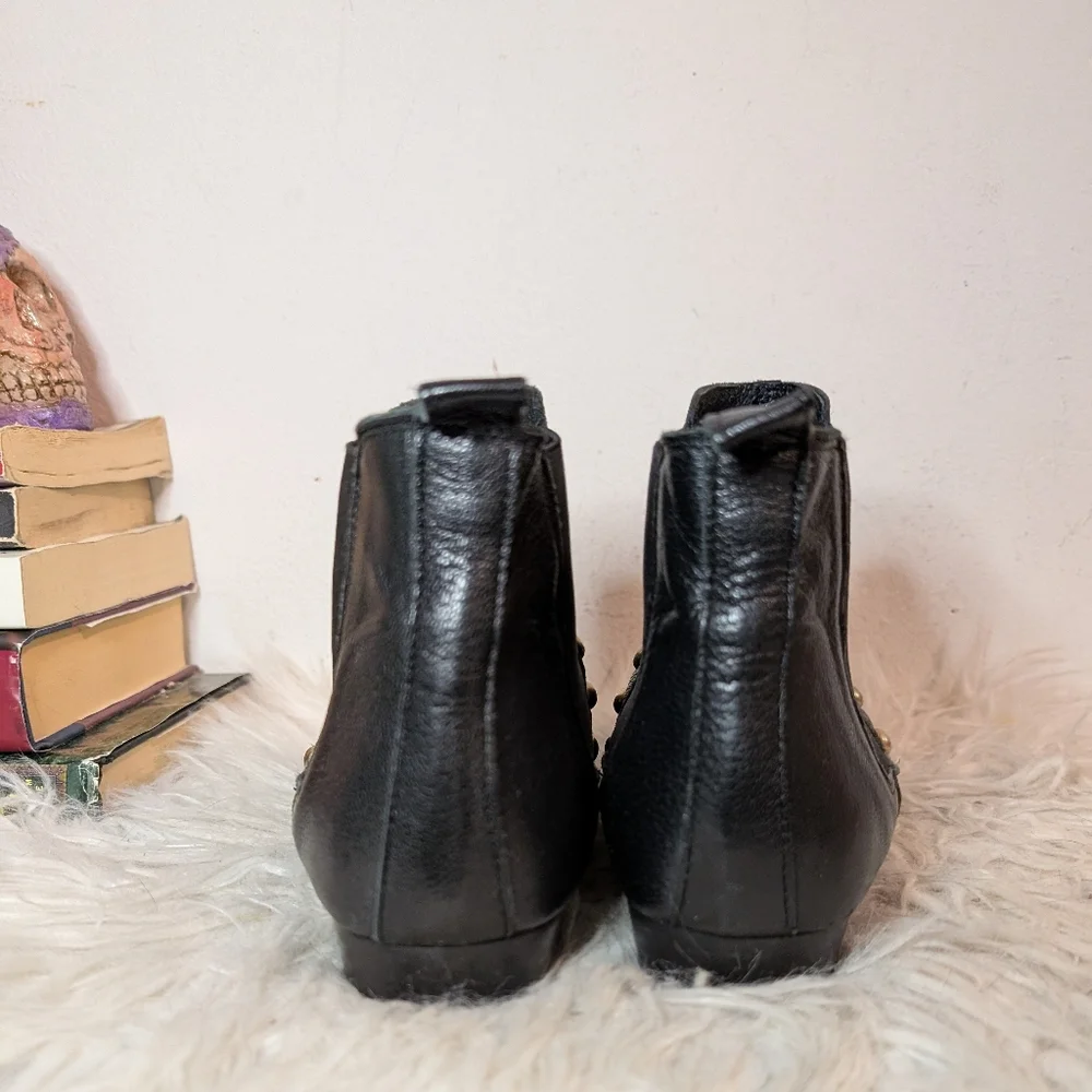 Renvy black leather